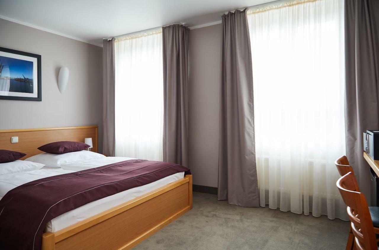 Hotel Hafentor Hamburgo Exterior foto